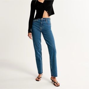 Abercrombie 90s Straight Ultra High Rise denim jeans - 29/8s short length